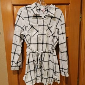 Large maternity blouse